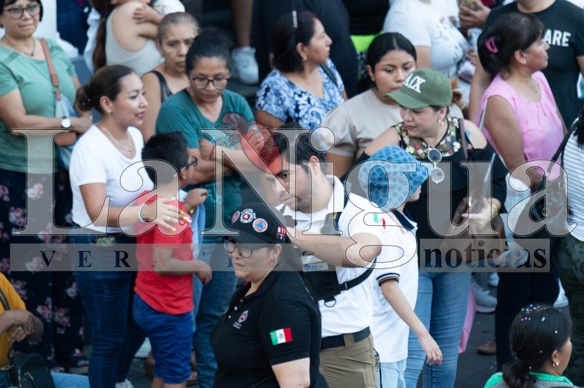 Reporta Protección Civil de Córdoba saldo blanco en el desfile del 21 de mayo