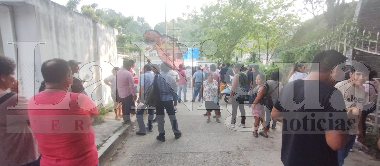 Desalojan OPLE PAPANTLA tras la presencia de presunto grupo de choque, provenientes de la Sierra Totonaca