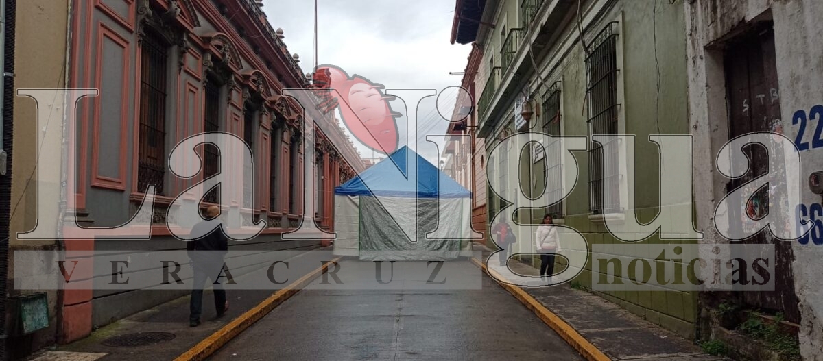 Docentes del Prepa Juárez de Xalapa Piden Liberación del Plantel y Respeto a su Autonomía