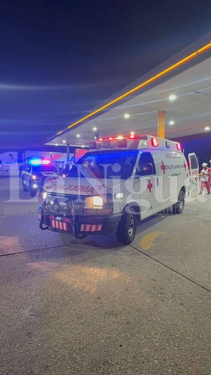 Violento asalto en gasolinera Servifácil de Sayula deja tres lesionados. 2 img 20250606 wa00523816457079507539562