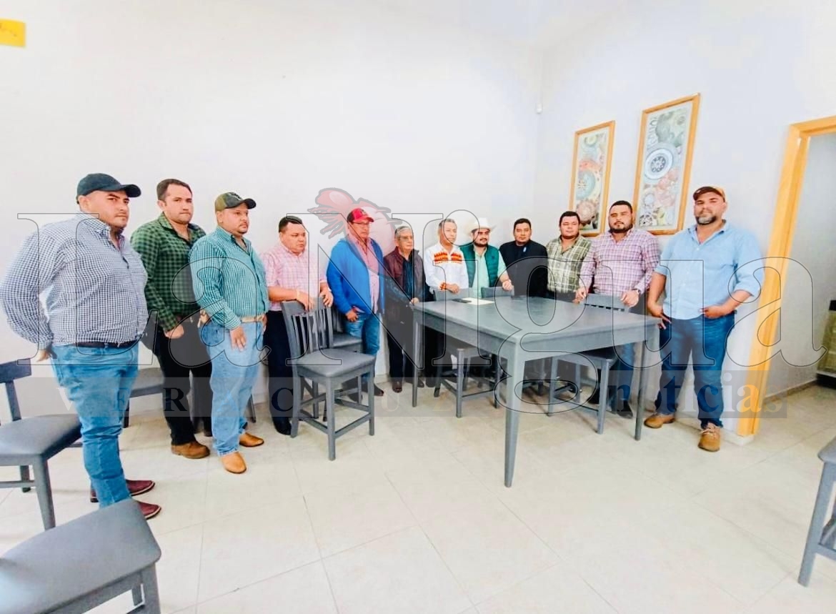 Ganaderos de Playa Vicente gestionan caseta fitosanitaria para evitar colapso económico por parálisis en el movimiento de ganado. 3 img 20250618 wa01145808284980600495678
