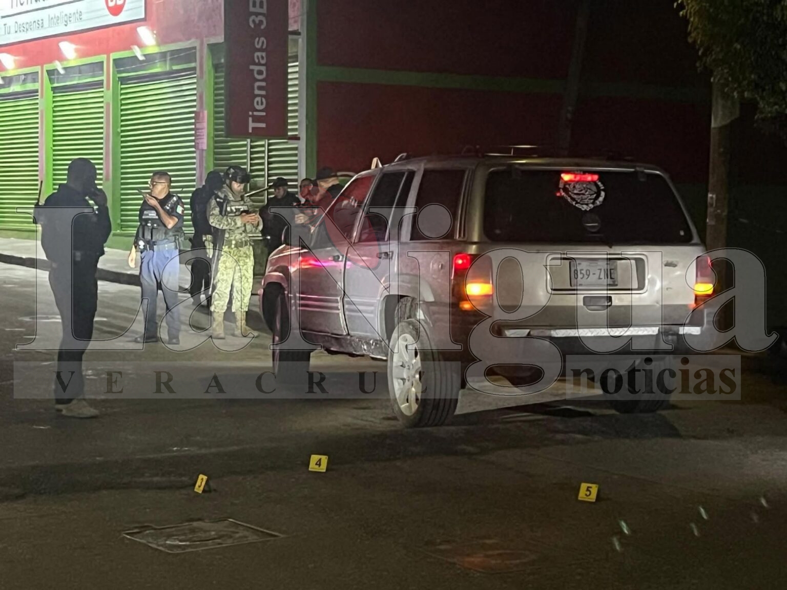 Continúa la violencia en Martínez de la Torre: un muerto y una mujer gravemente herida tras ataque armado.