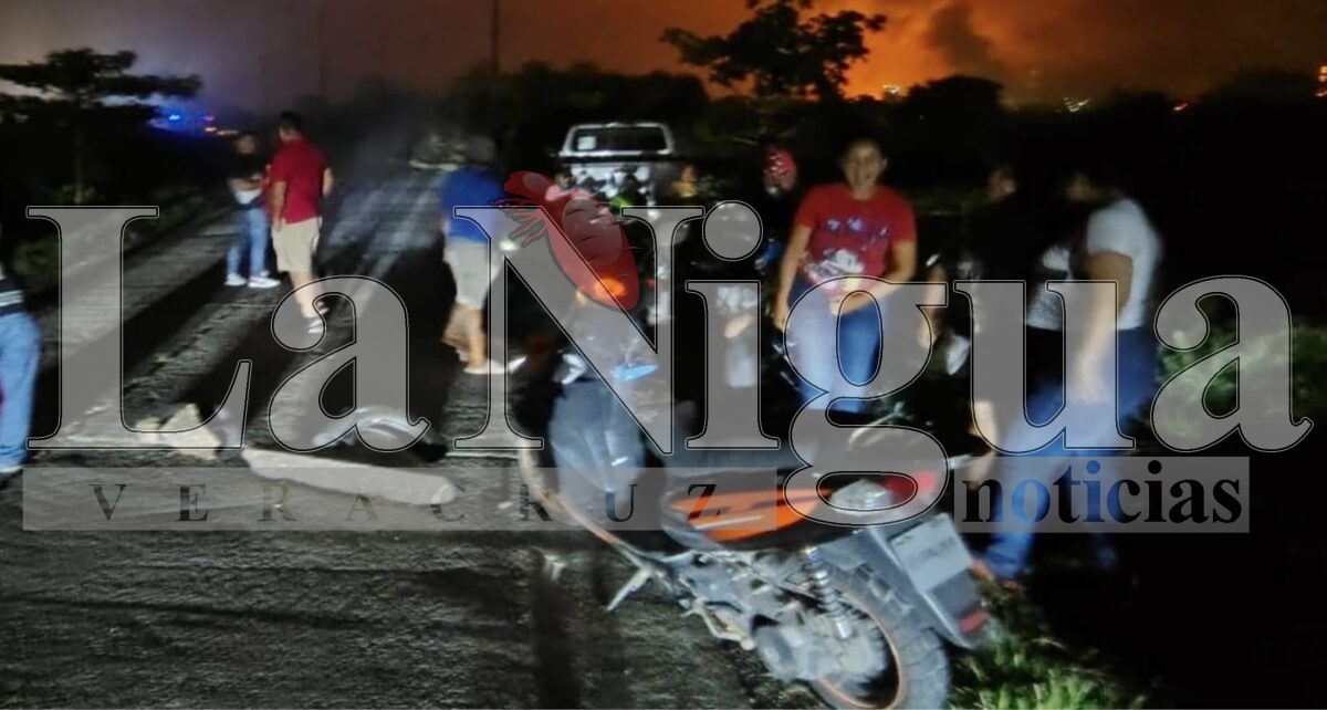 Persiste el bloqueo en la carretera Coatzacoalcos-Villahermosa; camiones de Pemex varados y nula respuesta oficial. 6 img 20250619 wa00131291803547374268360