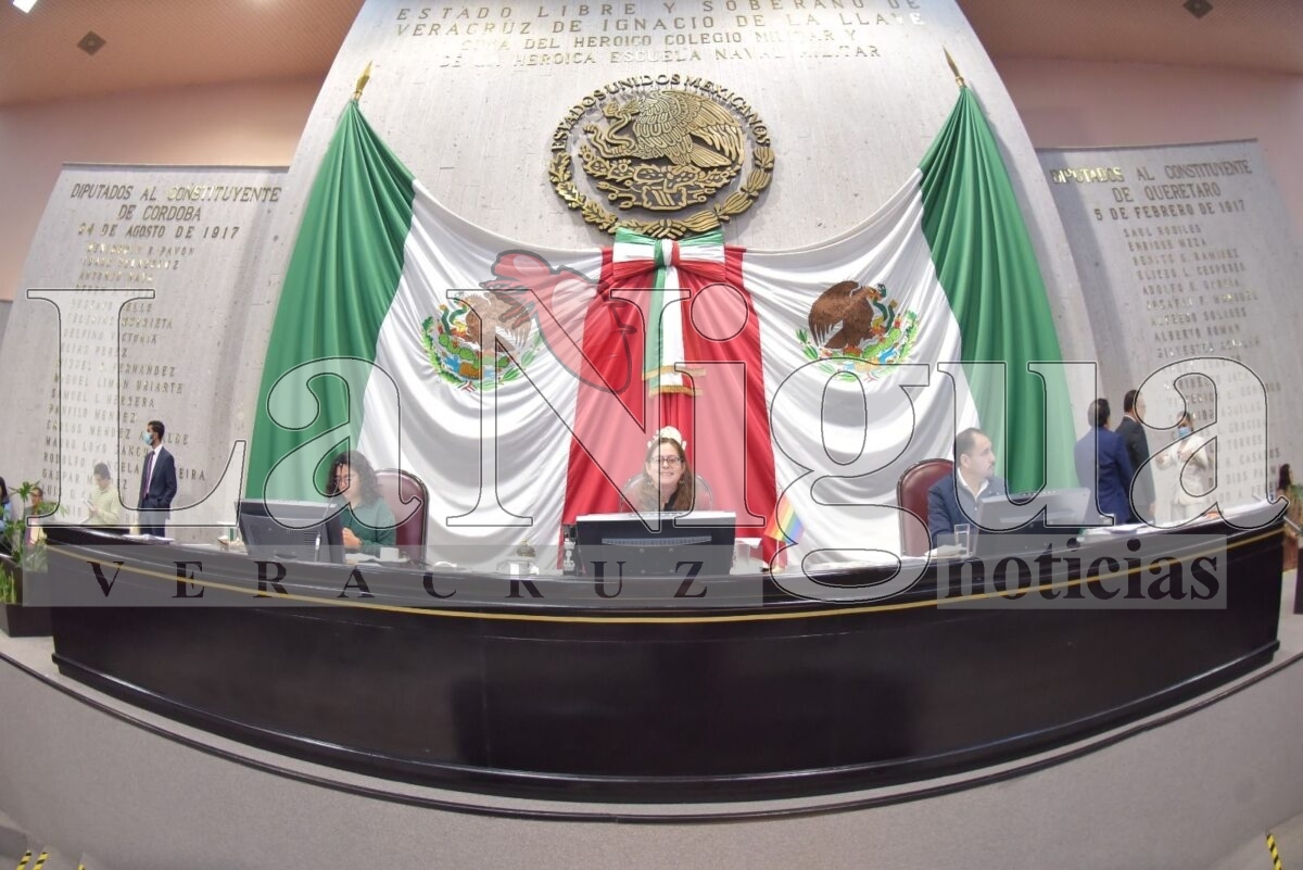 Recibe Congreso de Veracruz de la Gobernadora iniciativas en materia de transparencia 4 img 20250619 wa01252701497702647952556