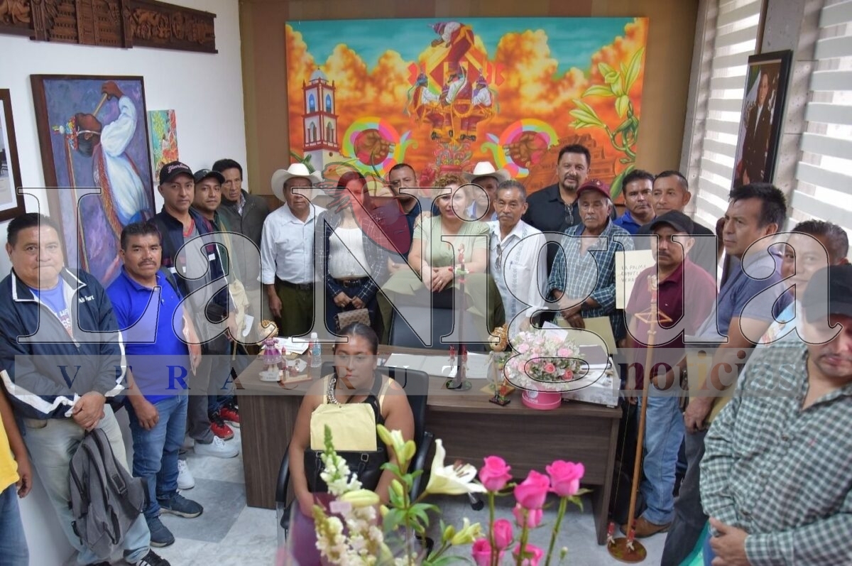 Dará diputada Miriam García atención a solicitudes de ciudadanos de Coyutla 5 img 20250620 wa01044141989017324305098