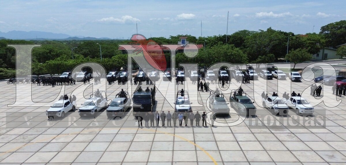 Fiscalía de Oaxaca junto con gobierno Federal y Estatal aplican Operación Sable y toman control de Policía Municipal y C2 en Juchitán para garantizar seguridad 2 img 20250622 wa00375779727787854460144