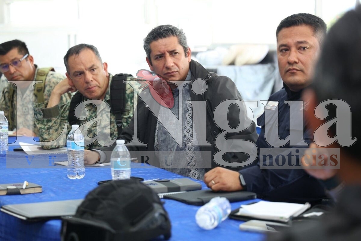 Fiscalía de Oaxaca junto con gobierno Federal y Estatal aplican Operación Sable y toman control de Policía Municipal y C2 en Juchitán para garantizar seguridad 3 img 20250622 wa00385023301871616250982