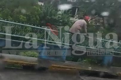 Intenta escapar por la puerta falsa en puente de Córdoba; sujeto desiste y se retira del lugar 1 img 20250623 wa00273096978736302564551