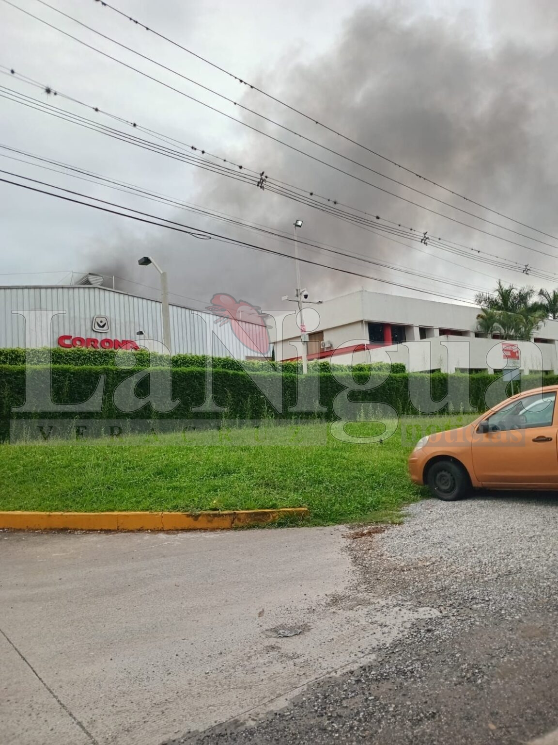 Controlan incendio en la empresa Bellota; 19 personas recibieron atención médica