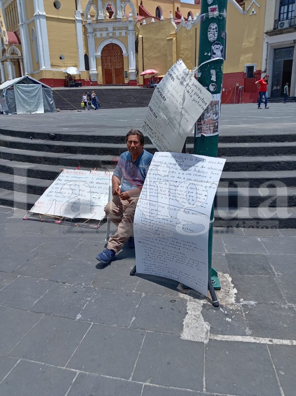 Regresará a su huelga de hambre