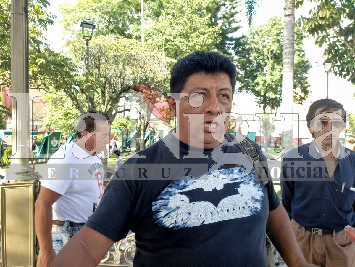 Docentes enfrentan jornadas extenuantes por fallas en plataforma de la SEV