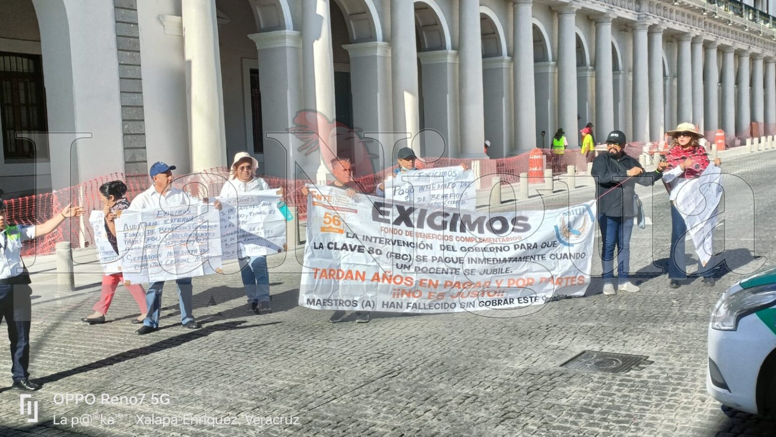 BLOQUEAN JUBILADOS ESTE MIERCOLES, CENTRO DE XALAPA