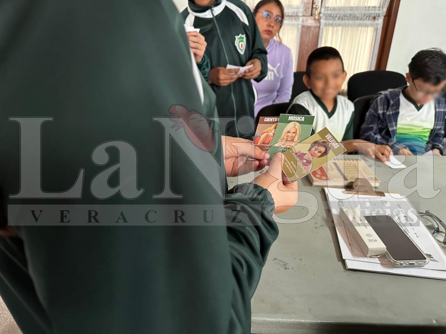 Imparten a estudiantes taller “Somos diferentes, pero valemos lo mismo”