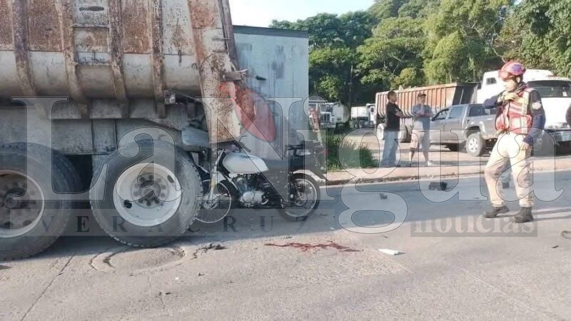 Motociclista resulta gravemente herido tras chocar contra tráiler en Fortín 6 img 20250705 wa00307596610809567071428