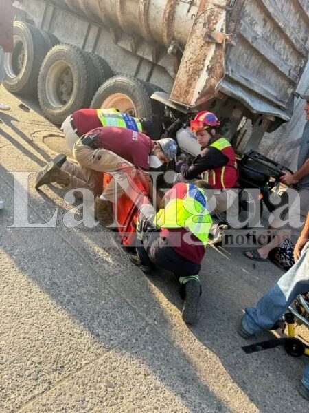 Motociclista resulta gravemente herido tras chocar contra tráiler en Fortín 4 img 20250705 wa00354394570629570140537