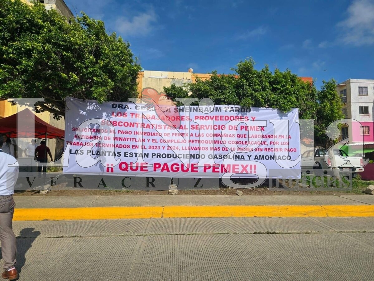 Empresas contratistas reclaman pagos pendientes a Pemex durante gira de Claudia Sheinbaum en Veracruz. 2 img 20250706 wa0090393165637613863725
