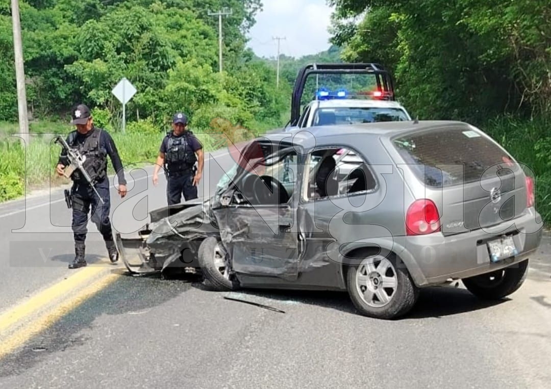Conductor, en presunto estado de ebriedad, ocasionó un aparatoso accidente en Papantla 6 img 20250713 wa00253315435234117058511