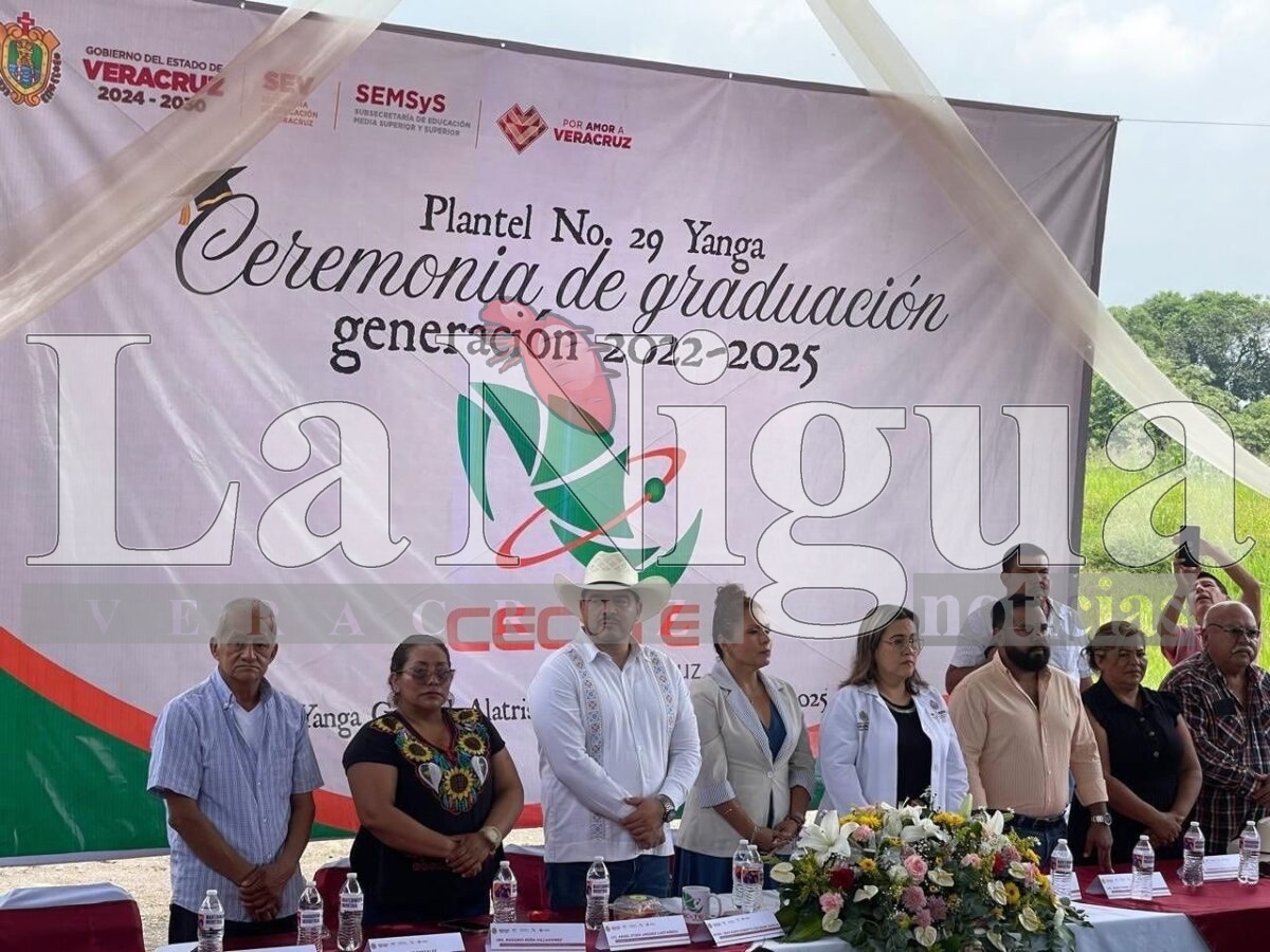 Zenyazen Escobar apadrina generación del Cecytev 29 de Yanga 2 img 20250718 wa0021410188499502925455