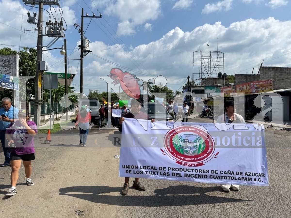 Productores cañeros marchan en Hueyapan de Ocampo; exigen liberación de su líder detenido por secuestro 1 img 20250721 wa0107236982175587612007