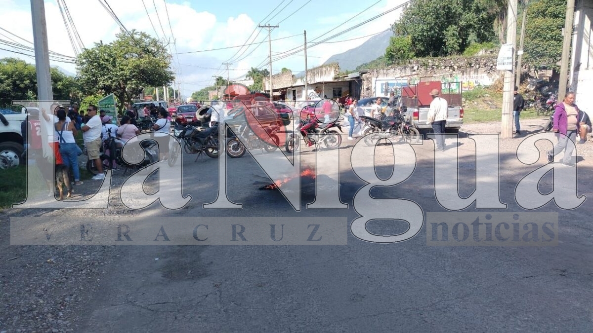 Productores cañeros marchan en Hueyapan de Ocampo; exigen liberación de su líder detenido por secuestro 8 img 20250721 wa01112986519332381788454