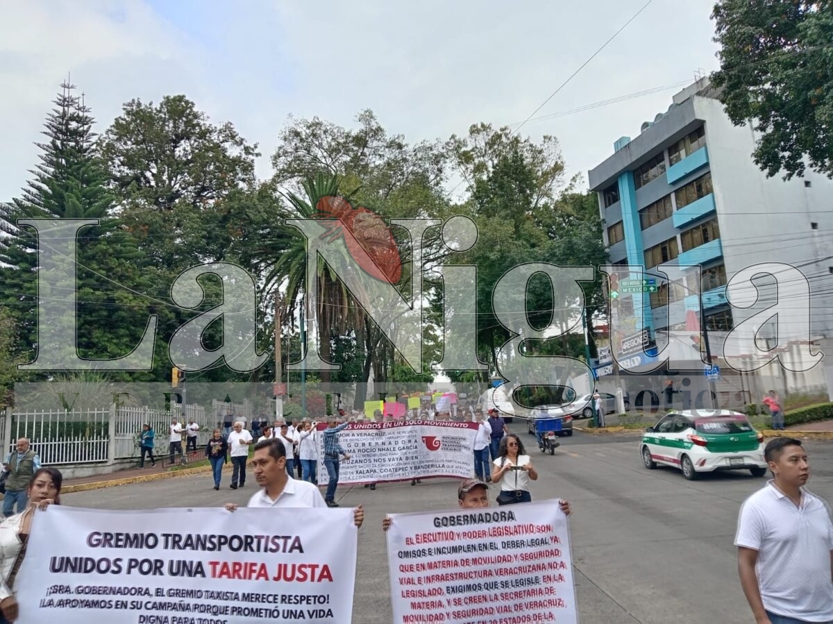 Bloqueos en todo el estado por parte de taxistas 15 img 20250728 wa00246925272553051785578