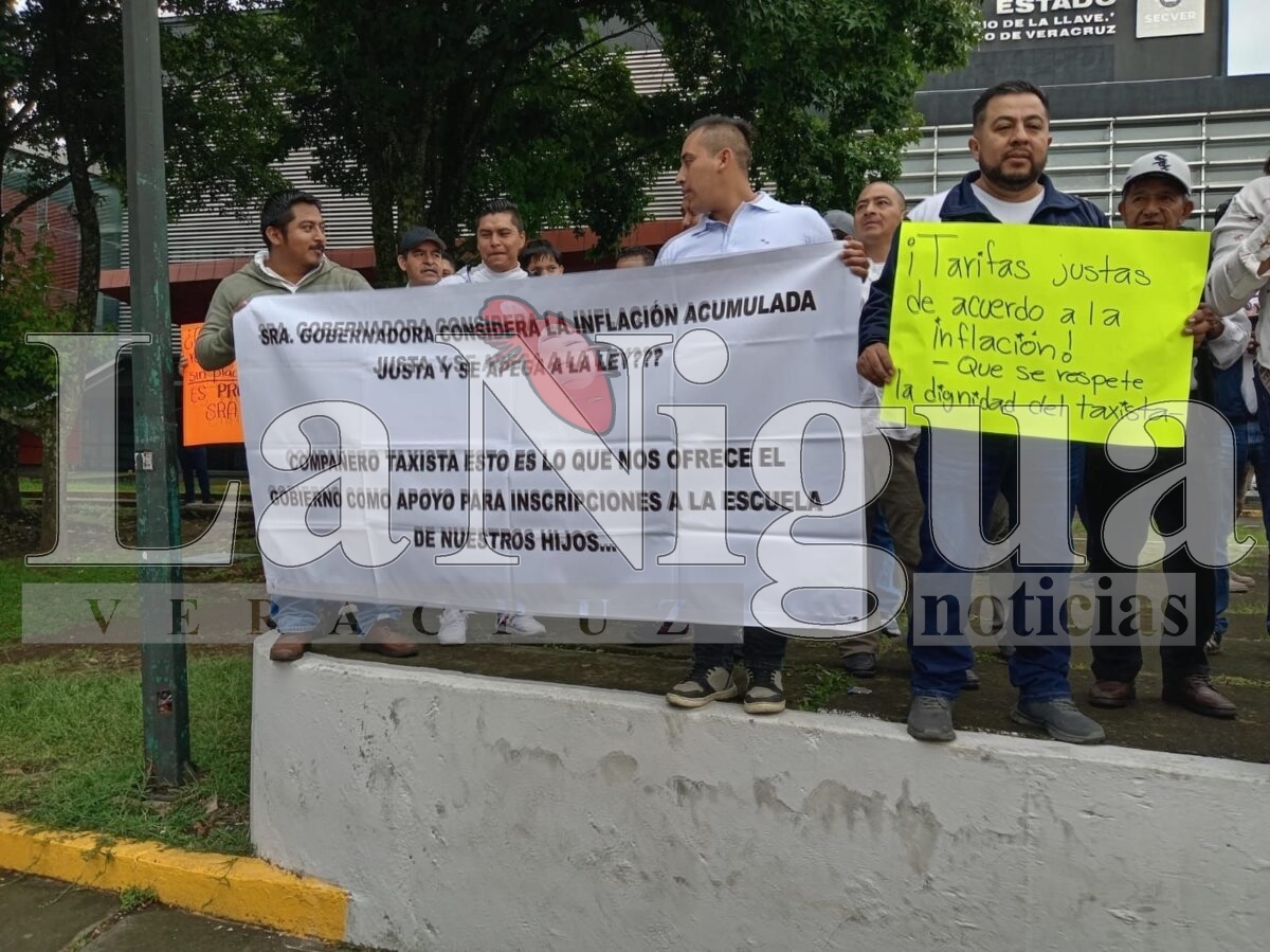 Bloqueos en todo el estado por parte de taxistas 40 img 20250728 wa00333862303835682070135