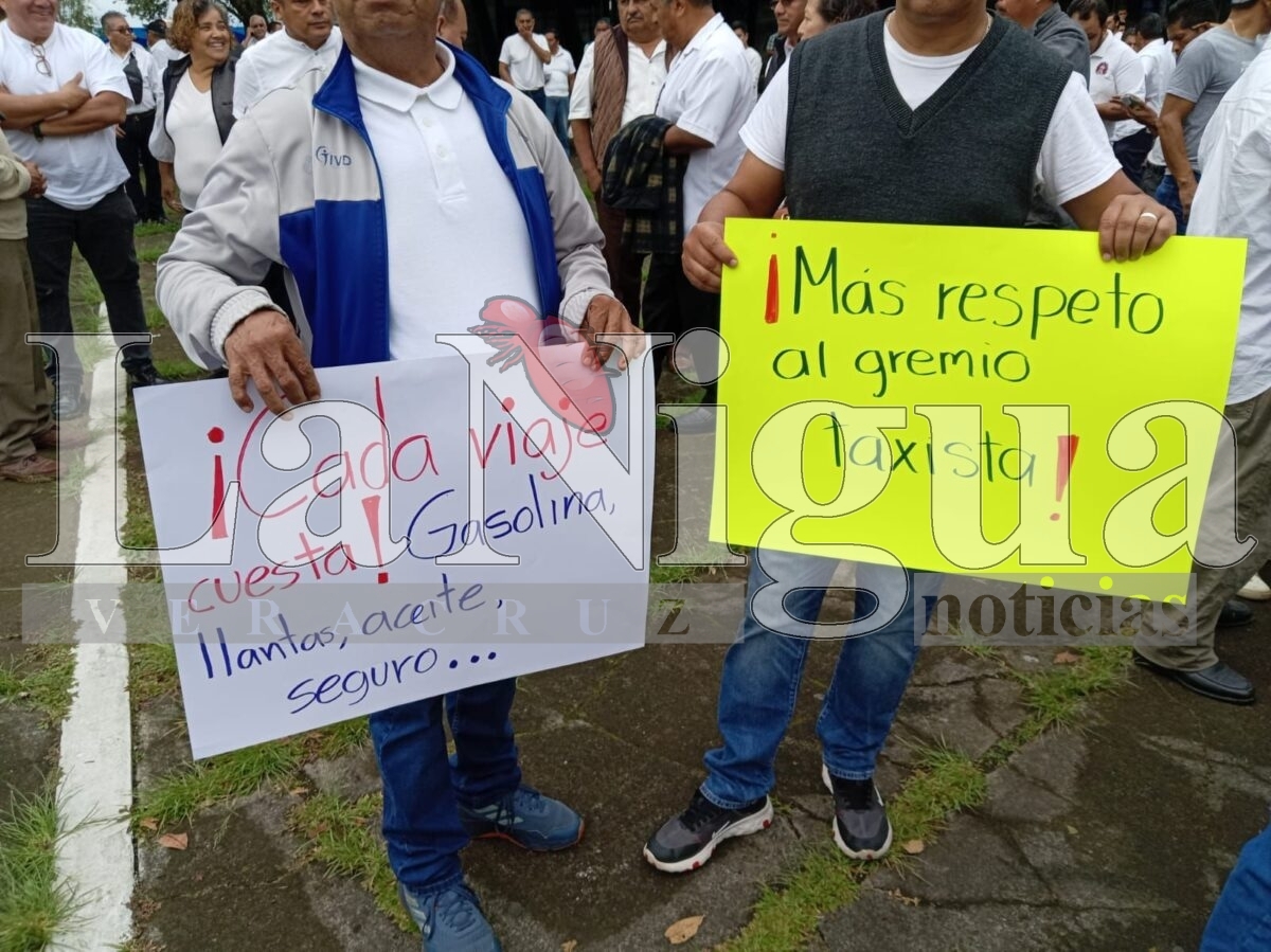 Bloqueos en todo el estado por parte de taxistas 34 img 20250728 wa00405478731970850665831