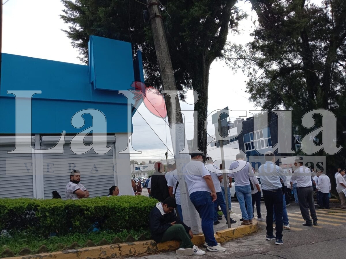 Bloqueos en todo el estado por parte de taxistas 32 img 20250728 wa00427639125277788626848