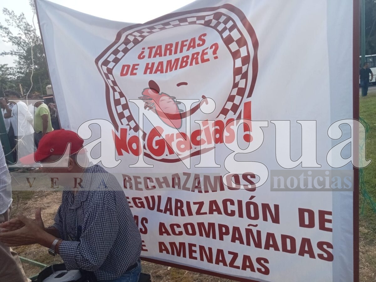 Bloqueos en todo el estado por parte de taxistas 26 img 20250728 wa00485075850217760551502