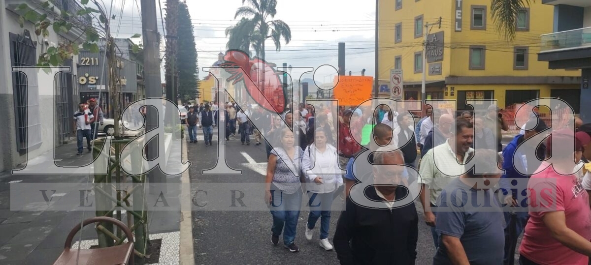 Bloqueos en todo el estado por parte de taxistas 5 img 20250728 wa00627434717004359122831