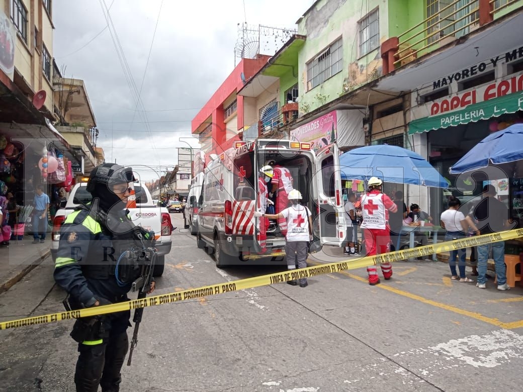 Tres trabajadores de Gas Atlántico resultan con quemaduras tras flamazo en cuartería de la zona del mercado en Córdoba 4 img 20250729 wa00472203625296077311650