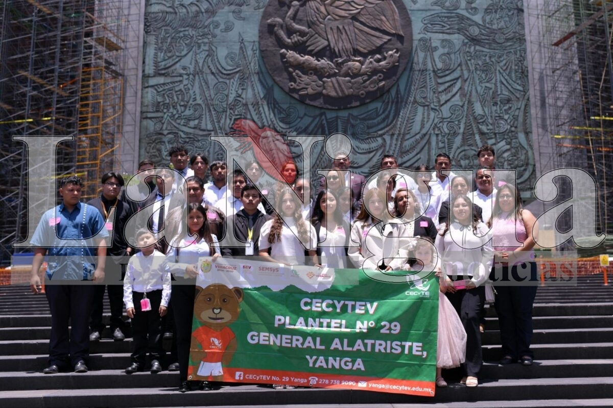 Estudiantes del CECYTEV de Yanga conocen el Congreso, a invitación de Zenyazen Escobar 3 img 20250729 wa00894734882192465605959