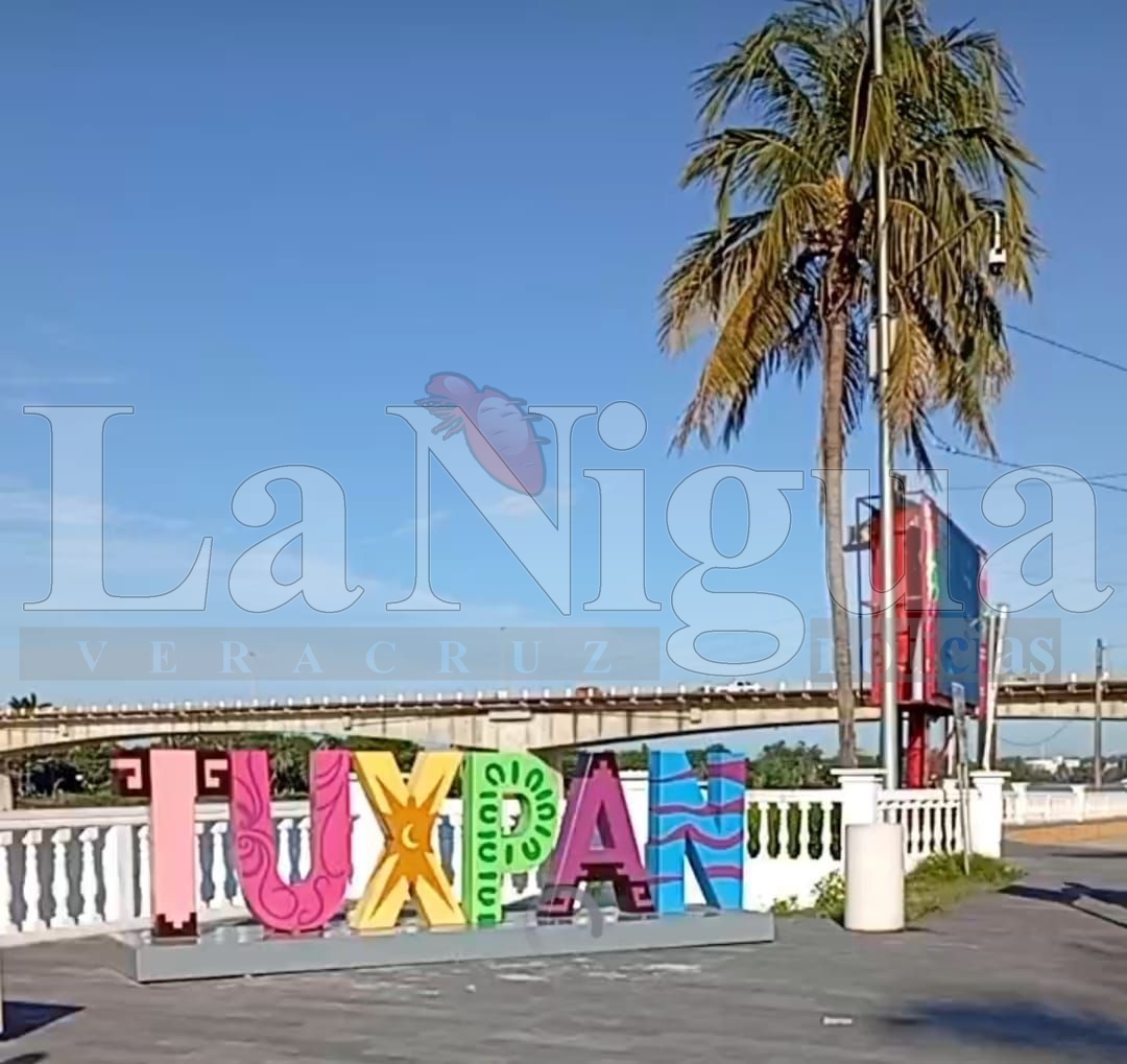 Dejan narco manta en las letras monumentales de Tuxpan; ciudadanía vive entre miedo e inseguridad 3 img 20250731 wa00139190419654408798317