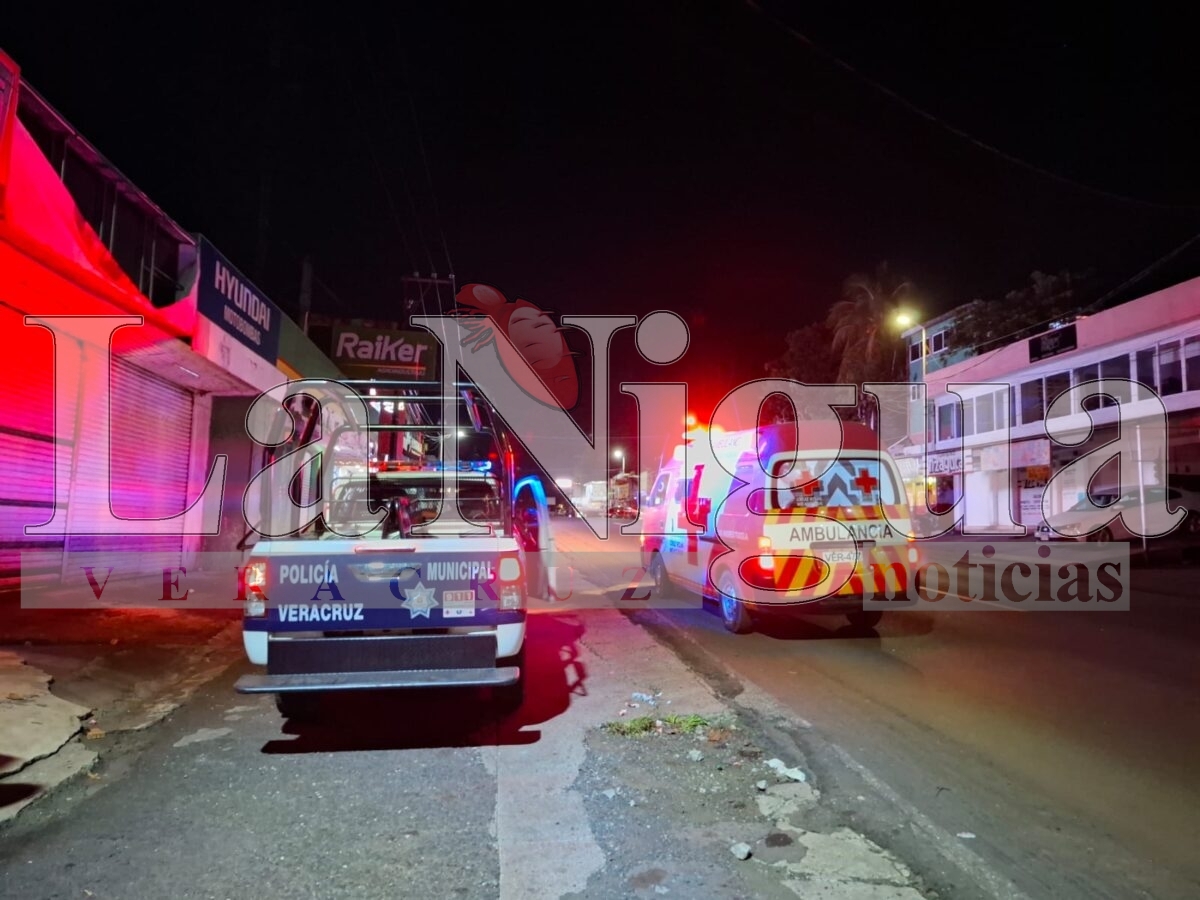 Riña en Boulevard 5 de Febrero en San Andrés Tuxtla deja a un hombre inconsciente