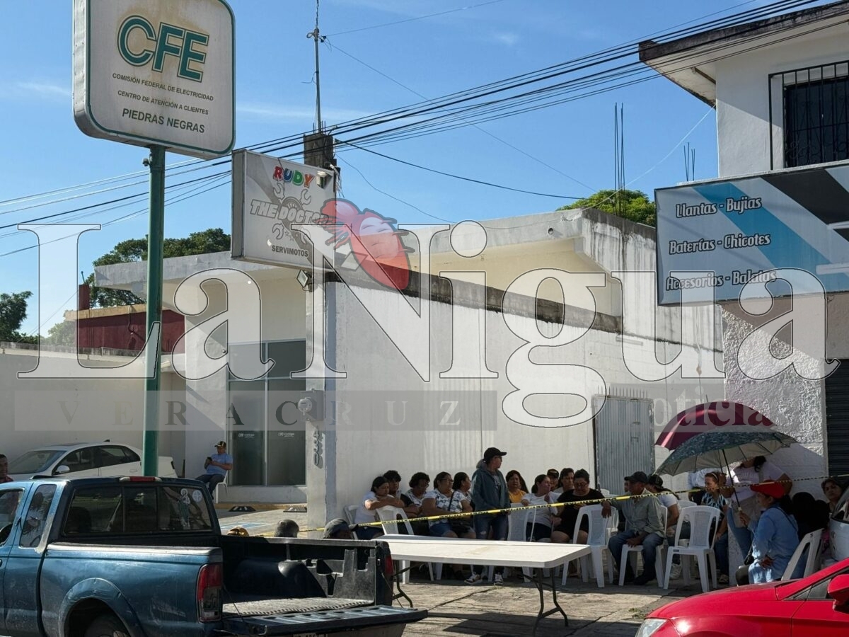Cinco días sin luz en Tlalixcoyan, toman instalaciones de CFE