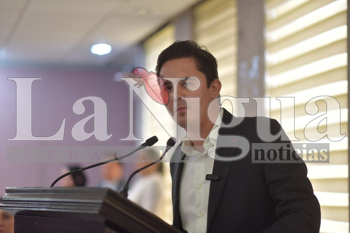 Copias certificadas que conformen entrega-recepción serían sin costo: Fararoni Magaña