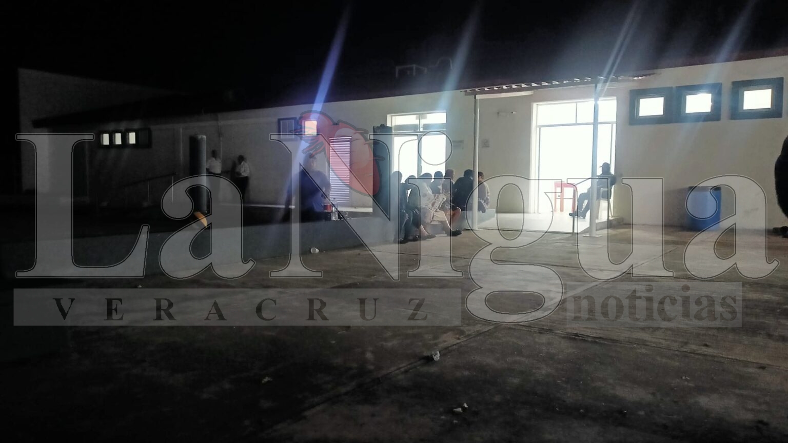 Asaltan en el Hospital Pedro Coronel a familiares de pacientes, en Las Choapas. Ante nula vigilancia.