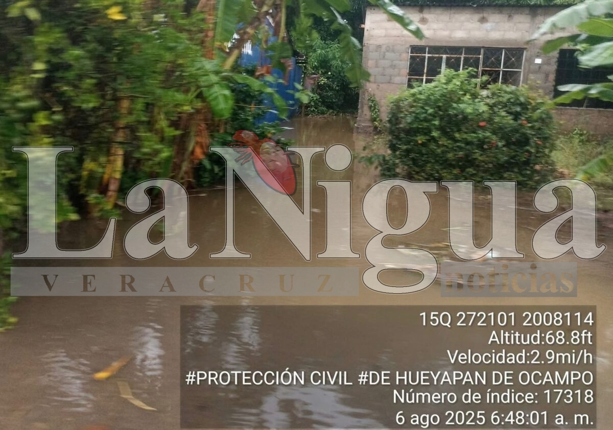 Ríos desbordándose en Hueyapan tras paso de la Onda Tropical 20; Protección Civil activa recorridos preventivos. 25 img 20250806 wa00131826043645650737552
