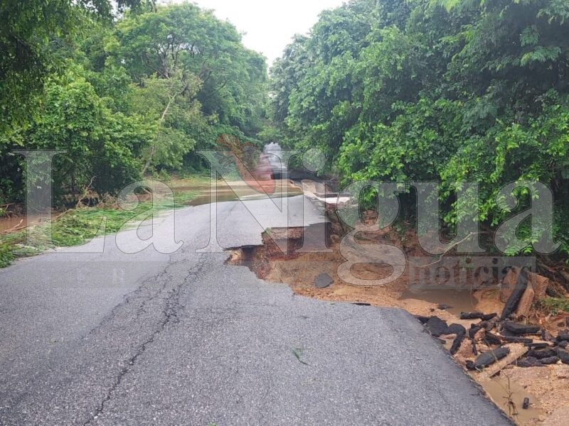 Se cierra carretera La Lima-Villa Juanita 2 img 20250806 wa00613009715913700773353