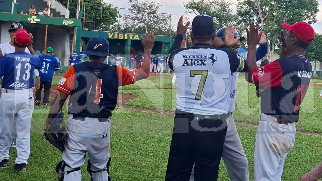 Budi Dent tendió en el terrenoa Barrio 23, ganó 6-5 en 10 2 img 20250810 wa00099176766320550687159