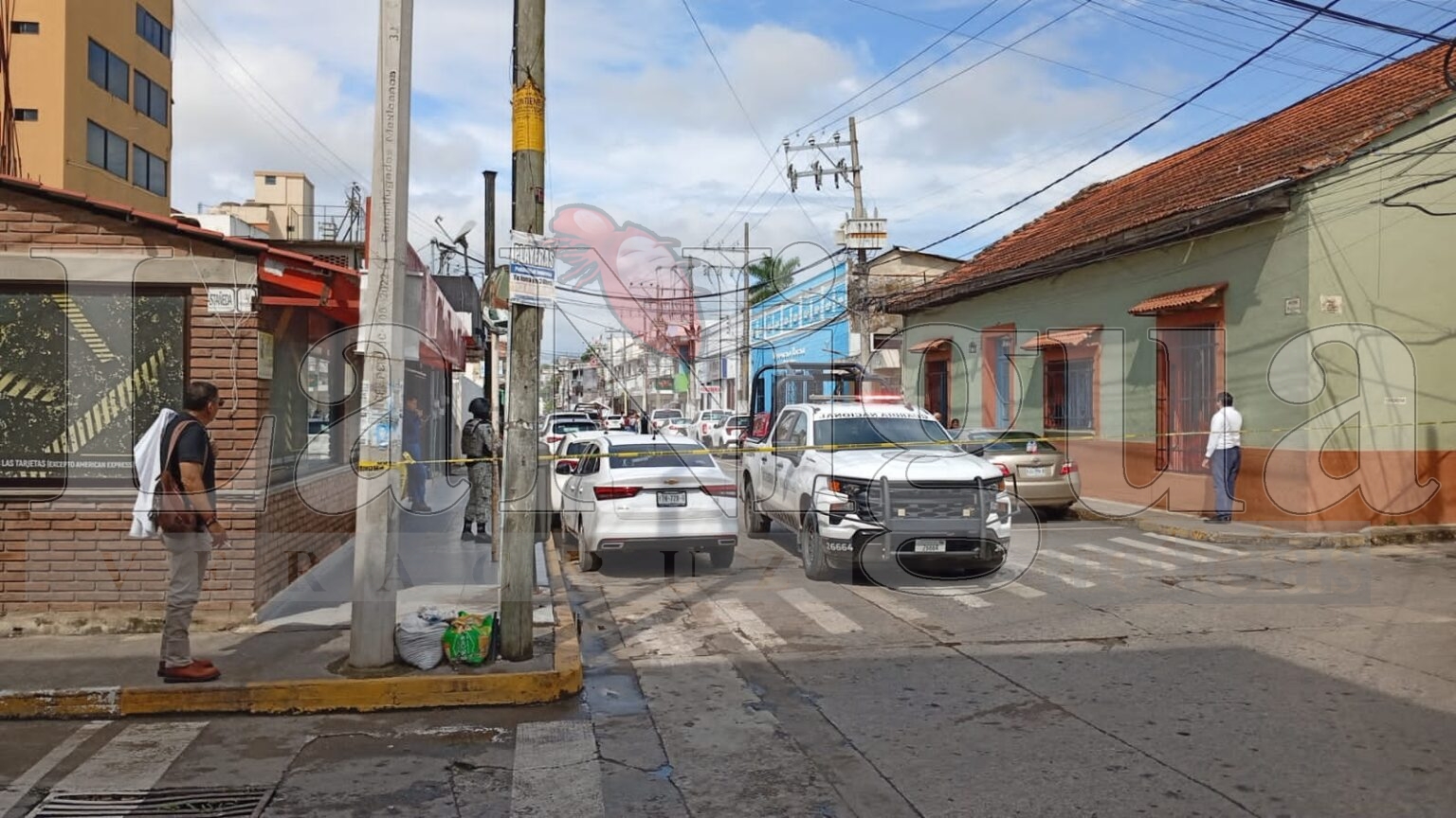 Hombre es privado de su libertad en pleno centro de Tuxpan; desata fuerte operativo de seguridad
