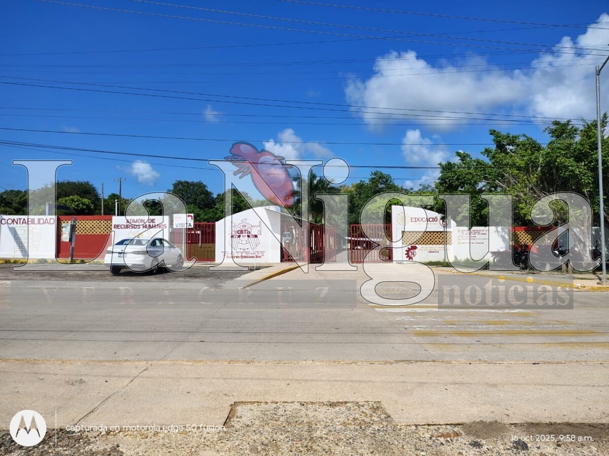 Se disfrazaba de estudiante para ingresar a escuela de Las Choapas, presuntamente para vender drogas