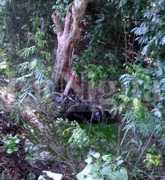 Joven veracruzano de Xocotla muere en accidente de motocicleta en Oaxaca; autoridades investigan deterioro del puente 1 img 20251017 wa00193435161695100637471