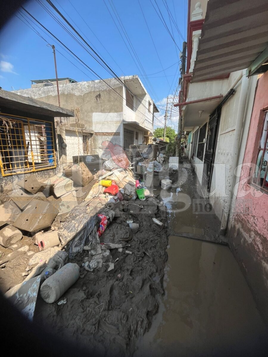 Nueve días después del desbordamiento, Gaviotas 1 sigue sin apoyo oficial 7 img 20251018 wa01067013150267913942852