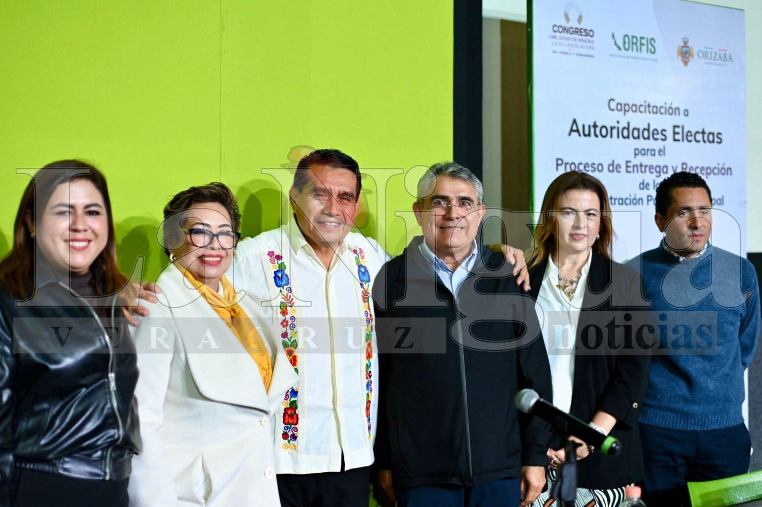 Capacitan Congreso y Orfis a autoridades electas de 51 ayuntamientos de la zona centro