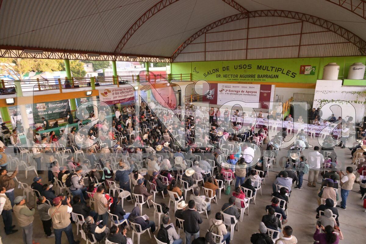 Más de 56 mil familias veracruzanas reciben apoyo tras las lluvias: Rocío Nahle