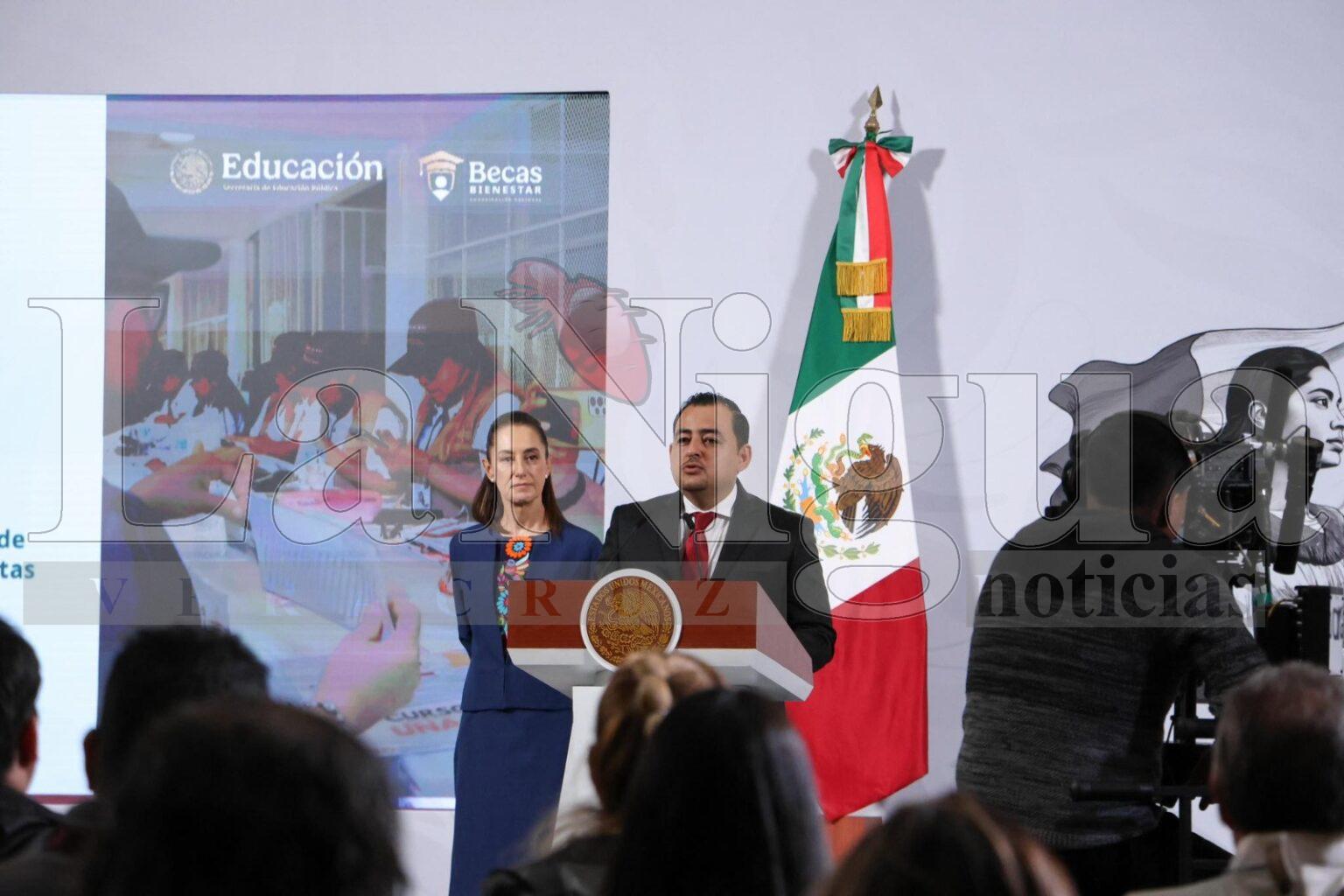 Inicia entrega de reposición de las tarjetas vencidas a becarios del Bienestar: Julio León