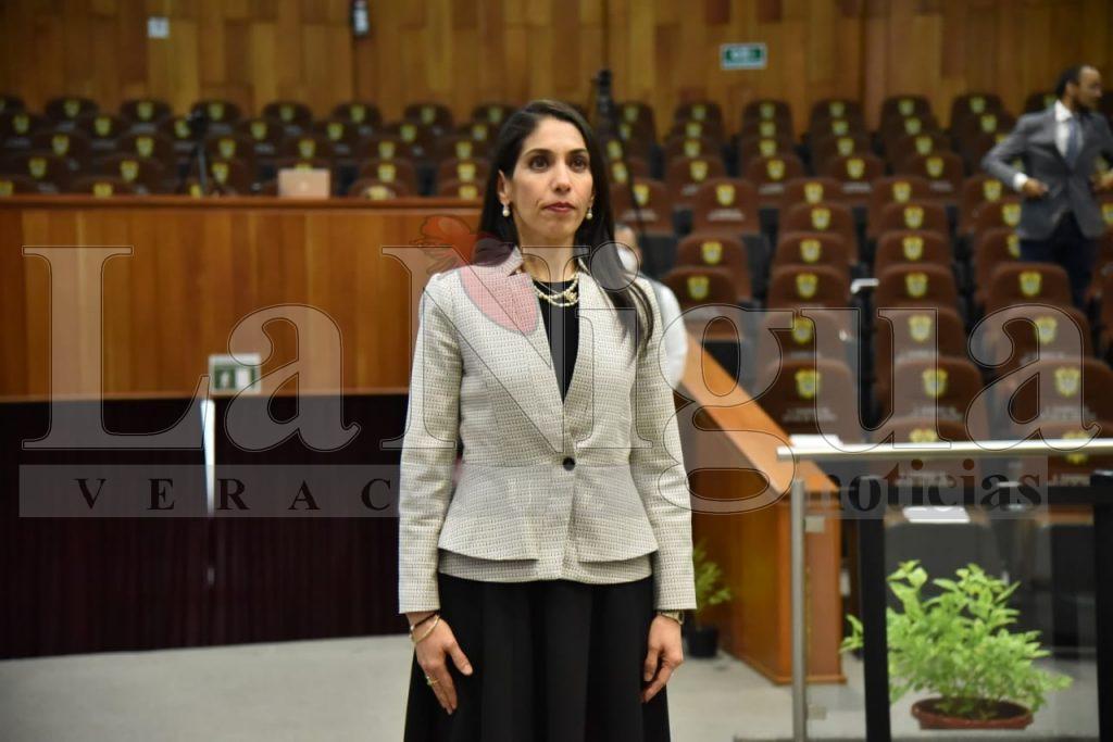 Renuncia la Fiscal Verónica Hernández; será investigada