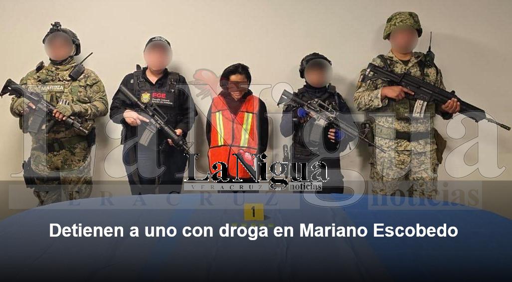 Detienen a una persona y aseguran presunta droga en cateo en Mariano Escobedo