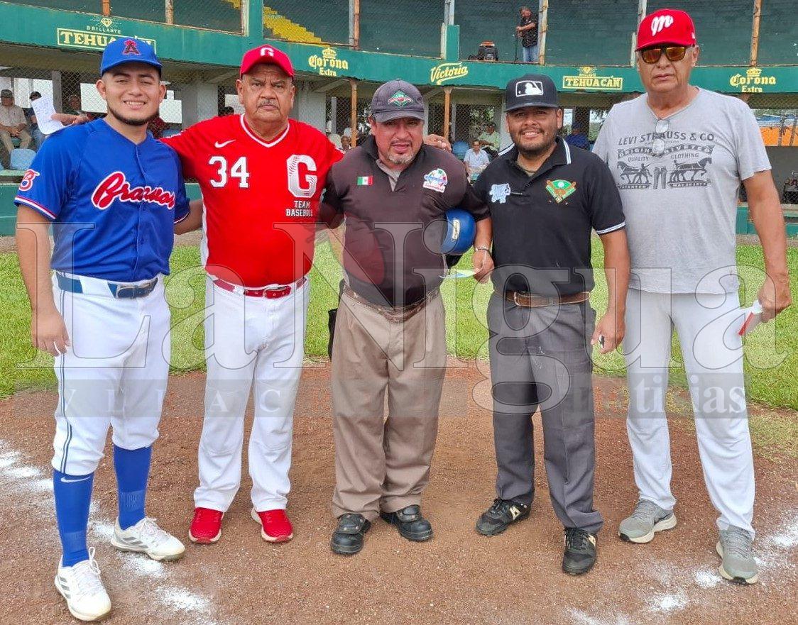 Grupo Garrido visita a Diablosde Córdoba en el Aviación Uno